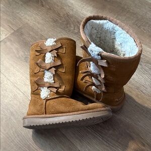 Koolaburra by UGG boots size 12